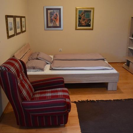 Apartman Mile Apartment Subotica Ngoại thất bức ảnh